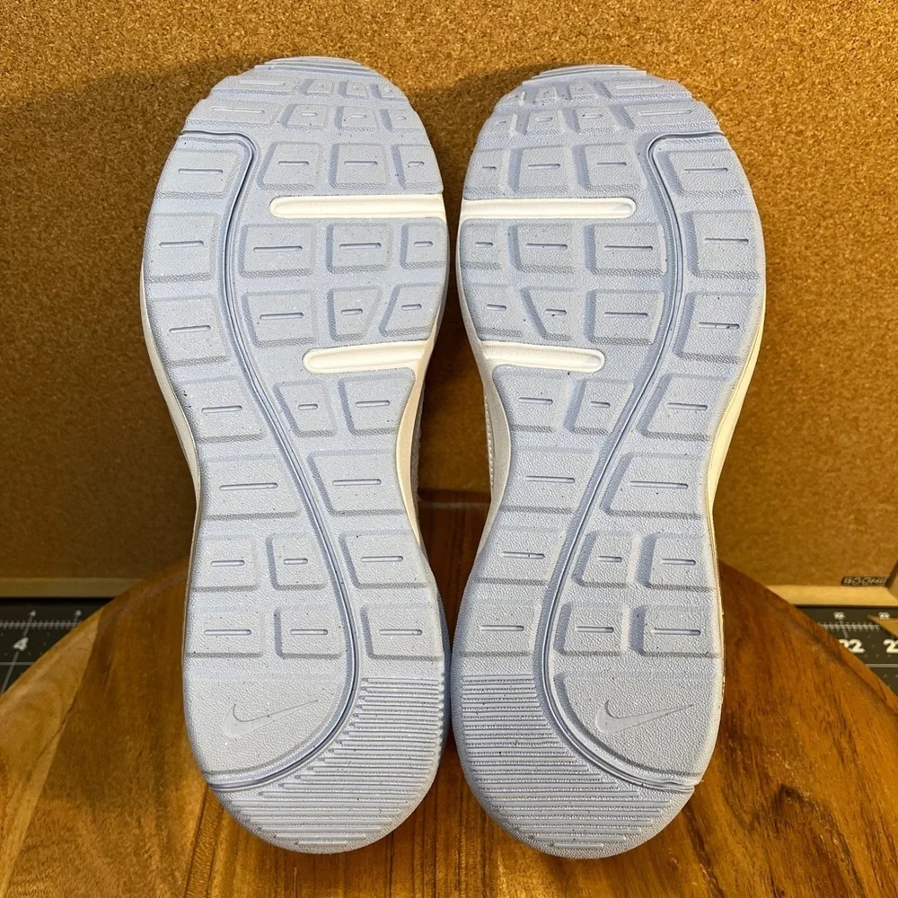 Nike Air max AP W NWOT
